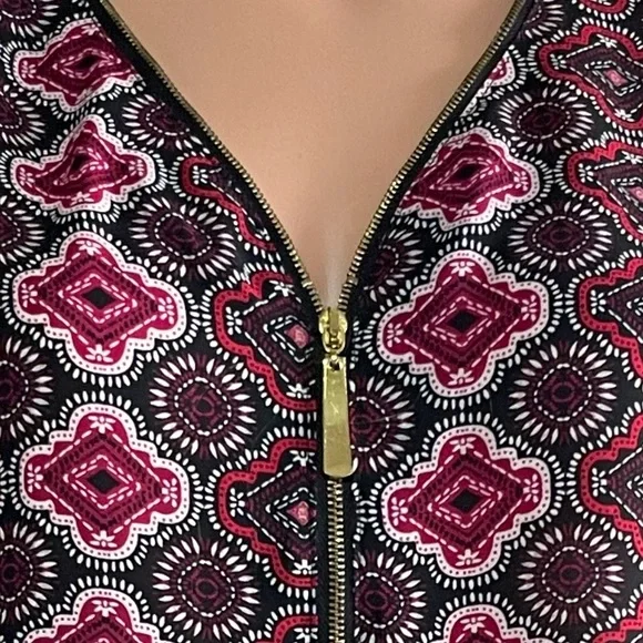 Tacera Blouse SZ - M - Picture 2 of 6